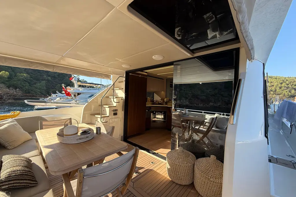 J18 2017 Absolute Yachts 58 Fly Yacht For Sale in Bodrum J18 2017 Absolute Yachts 58 Fly Yacht For Sale in Bodrum
