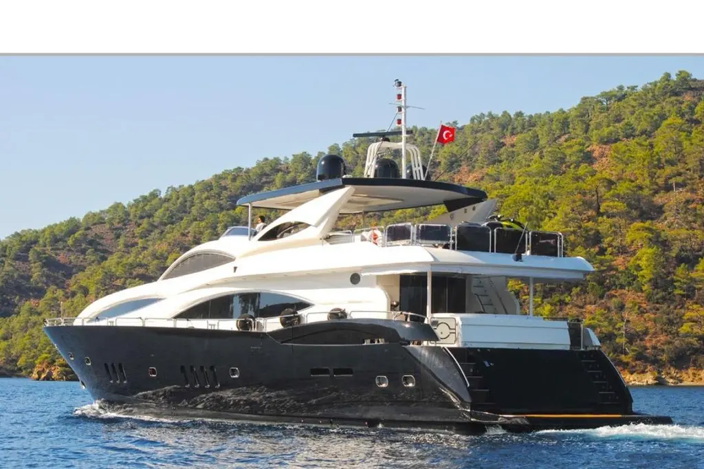 Natalia 2005 Sunseeker 105 Yacht Yacht For Sale in Bodrum Natalia 2005 Sunseeker 105 Yacht Yacht For Sale in Bodrum
