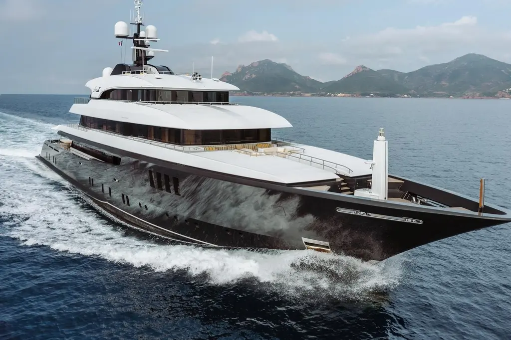 Loon 2010 Icon Motor Yacht Yacht For Sale in Arzachena IT-SS