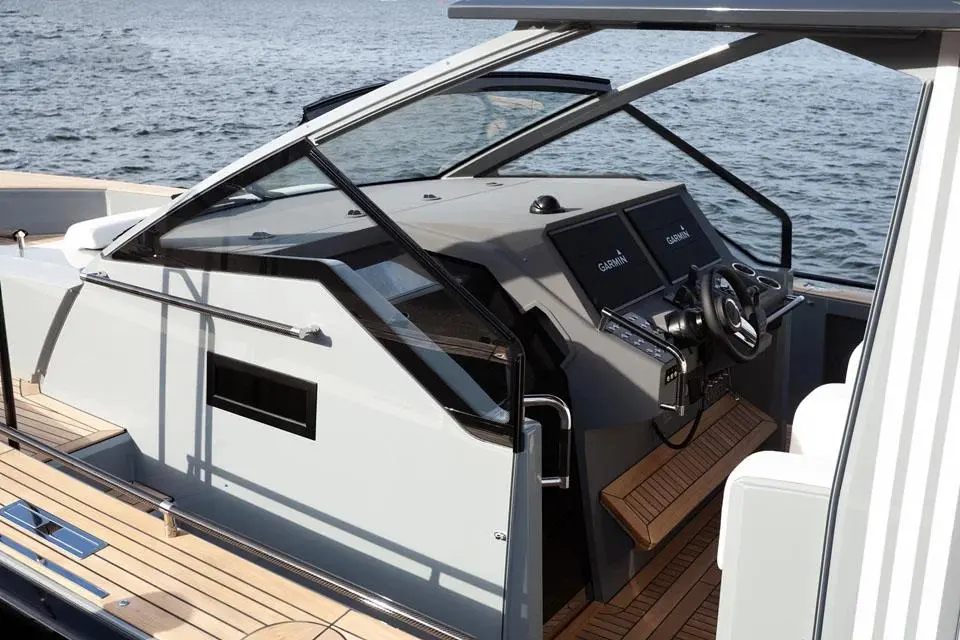 2027 Windy SR52 Yacht For Sale in Saint-Mandrier-sur-Mer 83 2027 Windy SR52 Yacht For Sale in Saint-Mandrier-sur-Mer 83