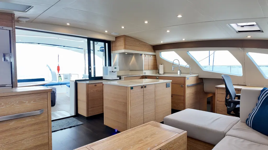 APRES-SKI 2021 Xquisite Yachts X5 PLUS Yacht For Sale in Fort Lauderdale FL