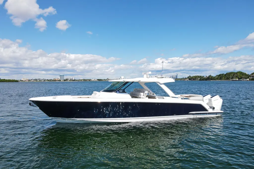 MARILEE 2024 Tiara Yachts 43 LS Yacht For Sale in North Miami Beach FL MARILEE 2024 Tiara Yachts 43 LS Yacht For Sale in North Miami Beach FL
