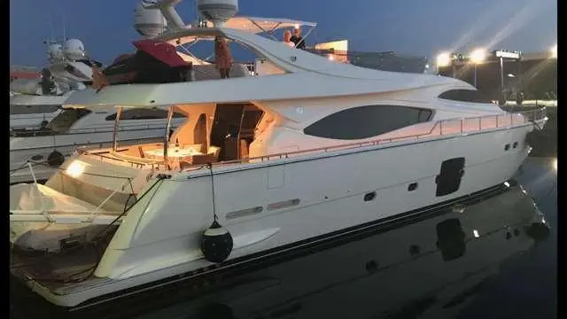 2005 Ferretti Yachts 761 Yacht For Sale in Glyfada 2005 Ferretti Yachts 761 Yacht For Sale in Glyfada