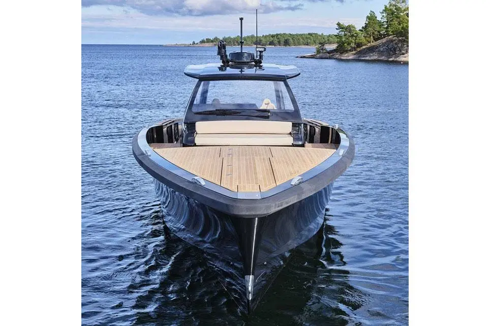 2027 Windy SR60 Yacht For Sale in Saint-Mandrier-sur-Mer 83 2027 Windy SR60 Yacht For Sale in Saint-Mandrier-sur-Mer 83