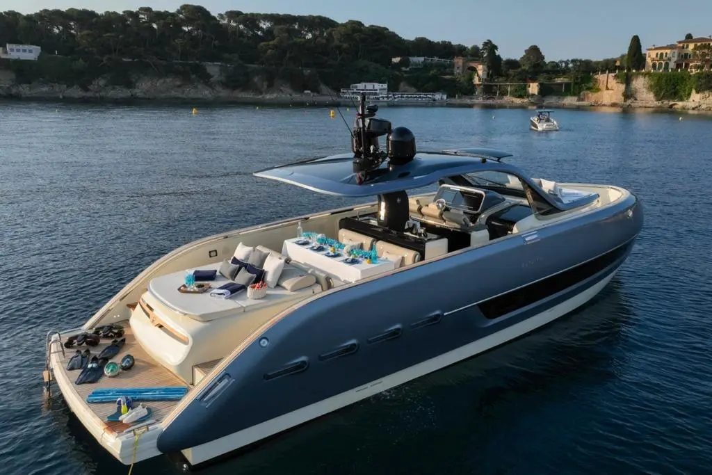 SPECTRUM BLUE 2023 Invictus TT460 Yacht For Sale in Beaulieu-sur-Mer SPECTRUM BLUE 2023 Invictus TT460 Yacht For Sale in Beaulieu-sur-Mer