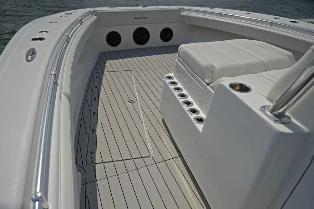 2026 SeaHunter 38 CTS Yacht For Sale in Swansboro NC 2026 SeaHunter 38 CTS Yacht For Sale in Swansboro NC