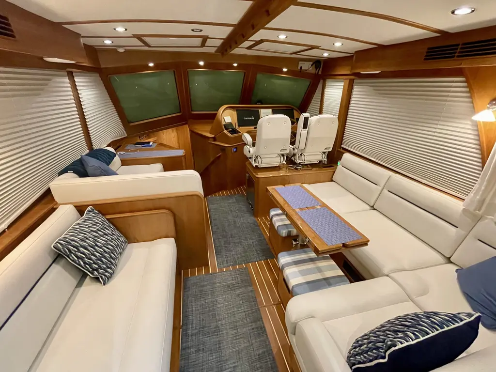 Right Royal 2023 Sabre 48 Salon Express Yacht For Sale in Annapolis MD Right Royal 2023 Sabre 48 Salon Express Yacht For Sale in Annapolis MD