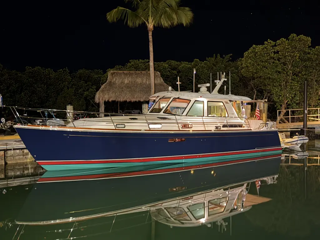 Right Royal 2023 Sabre 48 Salon Express Yacht For Sale in Annapolis MD Right Royal 2023 Sabre 48 Salon Express Yacht For Sale in Annapolis MD