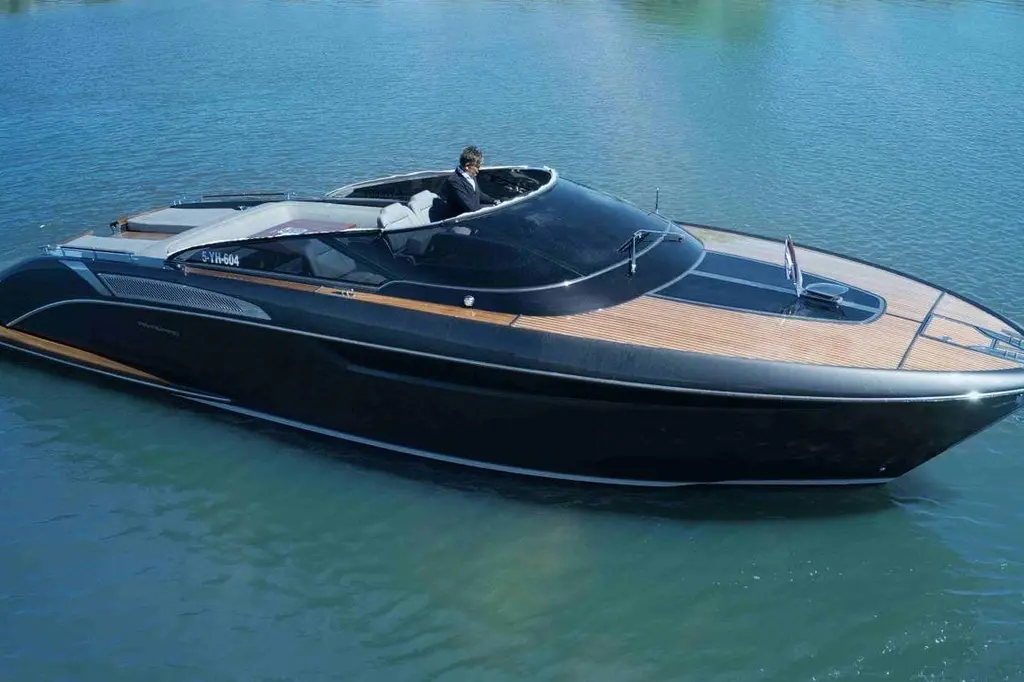 2018 riva 38 39 rivamare the lion rotterdam for sale