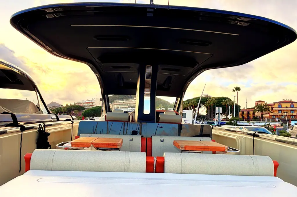 SPECTRUM 2024 Invictus TT420 Yacht For Sale in Mandelieu-la-Napoule SPECTRUM 2024 Invictus TT420 Yacht For Sale in Mandelieu-la-Napoule