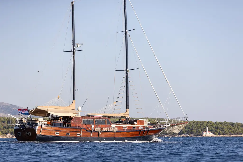 2000 Custom GULET Yacht For Sale in Split 2000 Custom GULET Yacht For Sale in Split