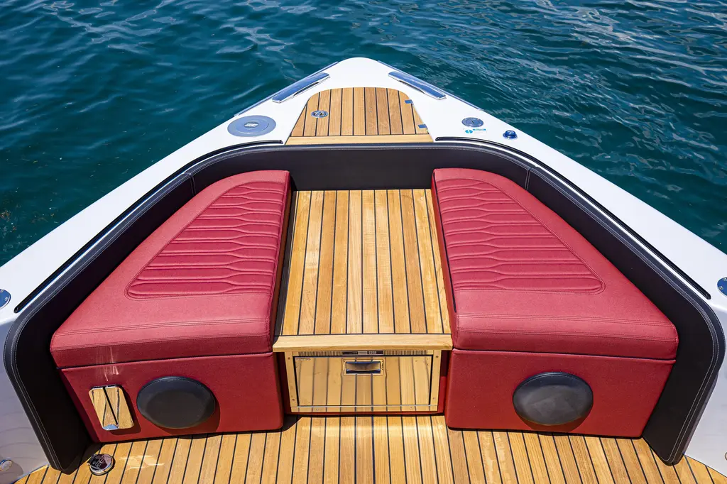 2026 Cranchi A46 Luxury Tender Yacht For Sale in Split 2026 Cranchi A46 Luxury Tender Yacht For Sale in Split