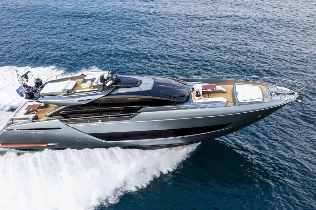 2021 Riva 88' Folgore Yacht For Sale in Antibes 2021 Riva 88' Folgore Yacht For Sale in Antibes