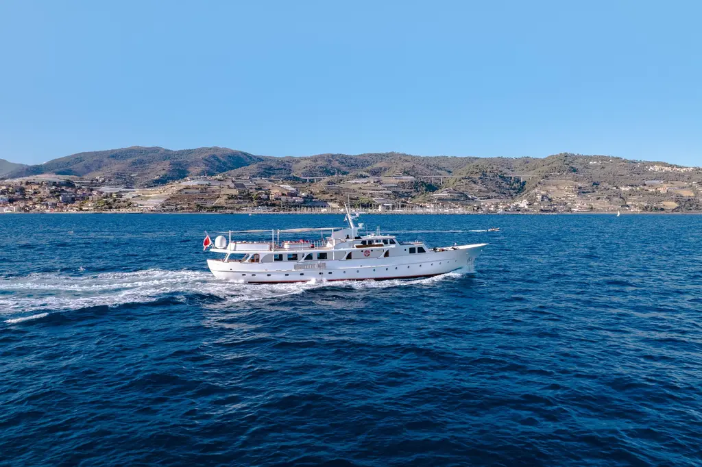 Alhambra 1970 Feadship 35m Yacht For Sale in Sanremo IT-IM Alhambra 1970 Feadship 35m Yacht For Sale in Sanremo IT-IM