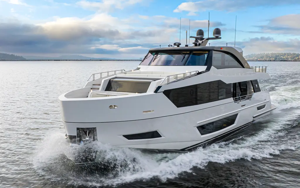 South C's 2023 Ocean Alexander 27R Yacht For Sale in Ocean Reef FL South C's 2023 Ocean Alexander 27R Yacht For Sale in Ocean Reef FL