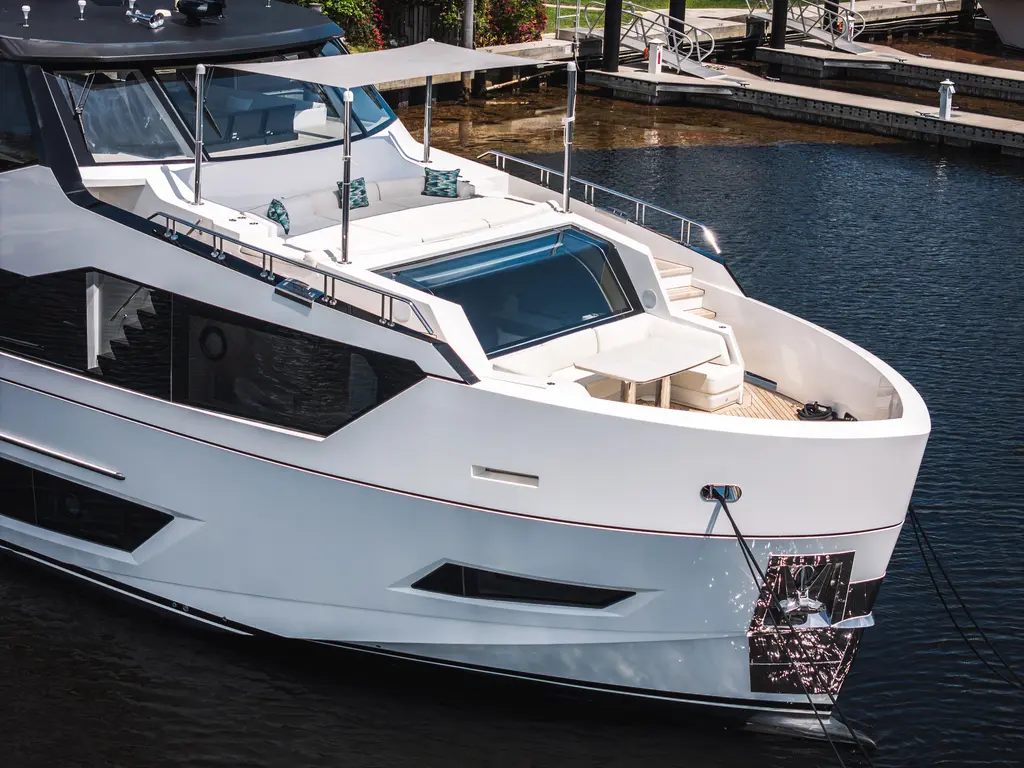 South C's 2023 Ocean Alexander 27R Yacht For Sale in Ocean Reef FL South C's 2023 Ocean Alexander 27R Yacht For Sale in Ocean Reef FL