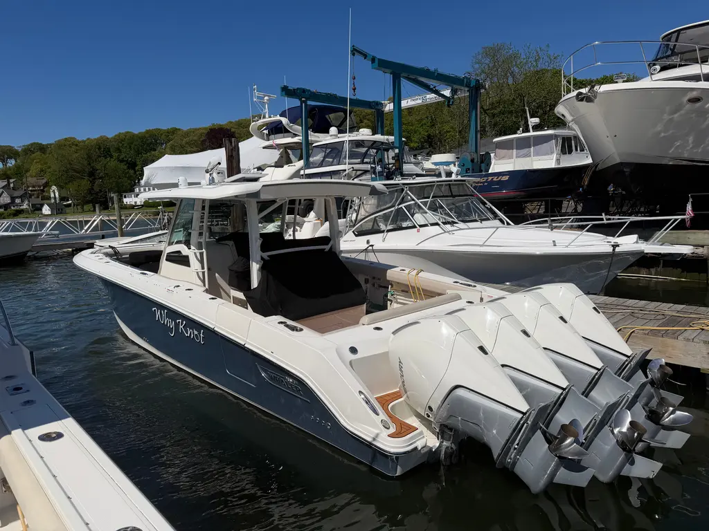 2021 Boston Whaler 380 Outrage Yacht For Sale in Huntington NY 2021 Boston Whaler 380 Outrage Yacht For Sale in Huntington NY