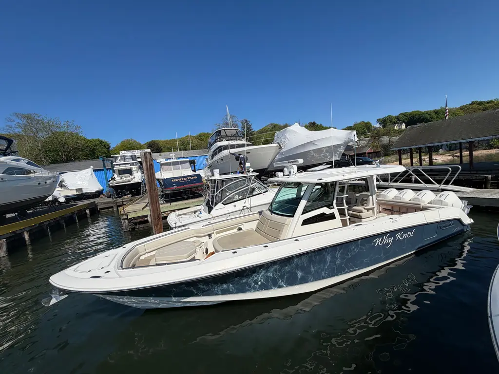 2021 Boston Whaler 380 Outrage Yacht For Sale in Huntington NY 2021 Boston Whaler 380 Outrage Yacht For Sale in Huntington NY