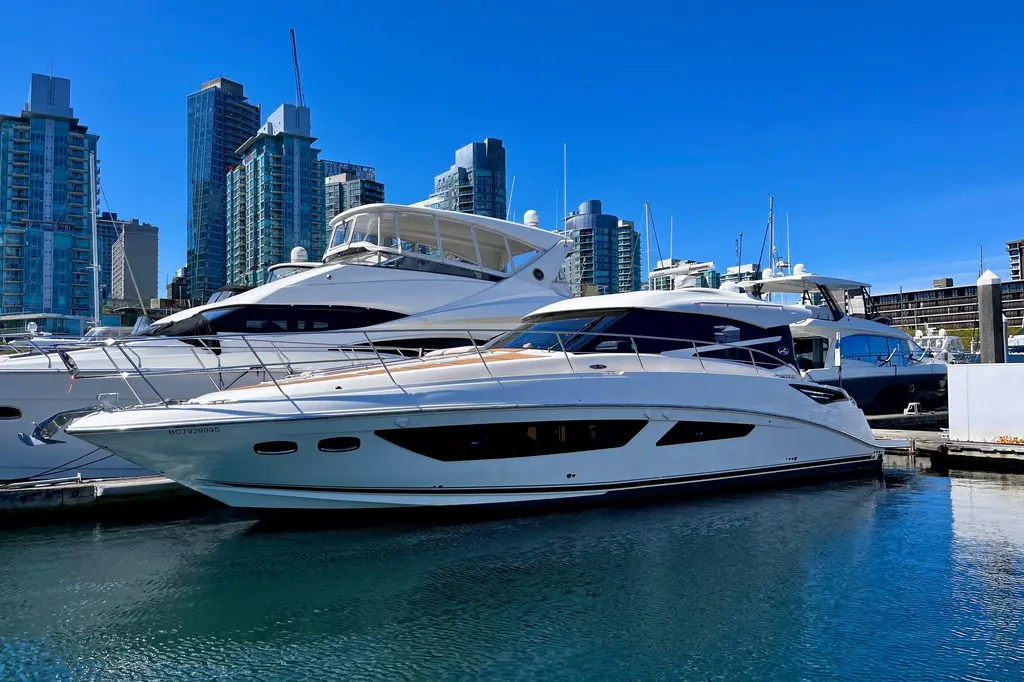 Knot Responsible 2015 Sea Ray 470 Sundancer Yacht For Sale in Vancouver BC Knot Responsible 2015 Sea Ray 470 Sundancer Yacht For Sale in Vancouver BC