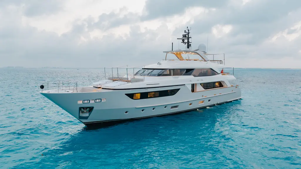 AMARA 2016 Sanlorenzo SD126 Yacht For Sale in Isla Mujeres AMARA 2016 Sanlorenzo SD126 Yacht For Sale in Isla Mujeres