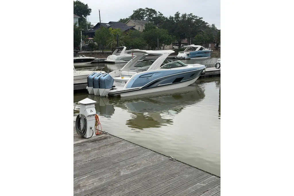 2026 Formula 360 Crossover Bowrider OB Yacht For Sale in Clear Lake Shores TX 2026 Formula 360 Crossover Bowrider OB Yacht For Sale in Clear Lake Shores TX