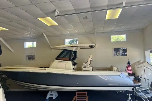 2026 Chris-Craft Catalina 31 Yacht For Sale in Southampton NY 2026 Chris-Craft Catalina 31 Yacht For Sale in Southampton NY