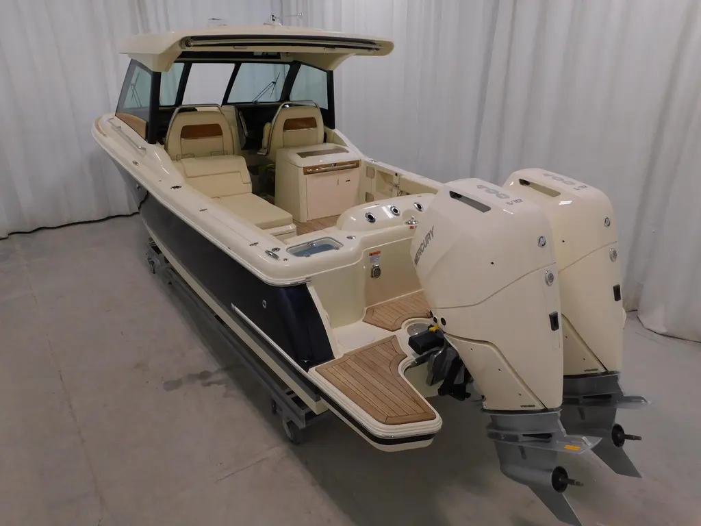  2026 Chris-Craft Calypso 32 Yacht For Sale in Southampton NY