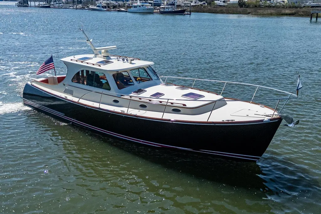 2006 Hinckley Talaria 44 Yacht For Sale in Greenwich CT 2006 Hinckley Talaria 44 Yacht For Sale in Greenwich CT
