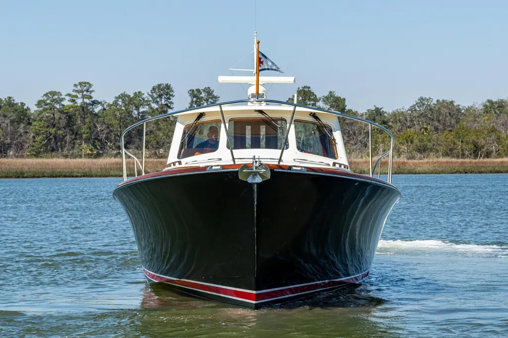 2006 Hinckley Talaria 44 Yacht For Sale in Greenwich CT 2006 Hinckley Talaria 44 Yacht For Sale in Greenwich CT