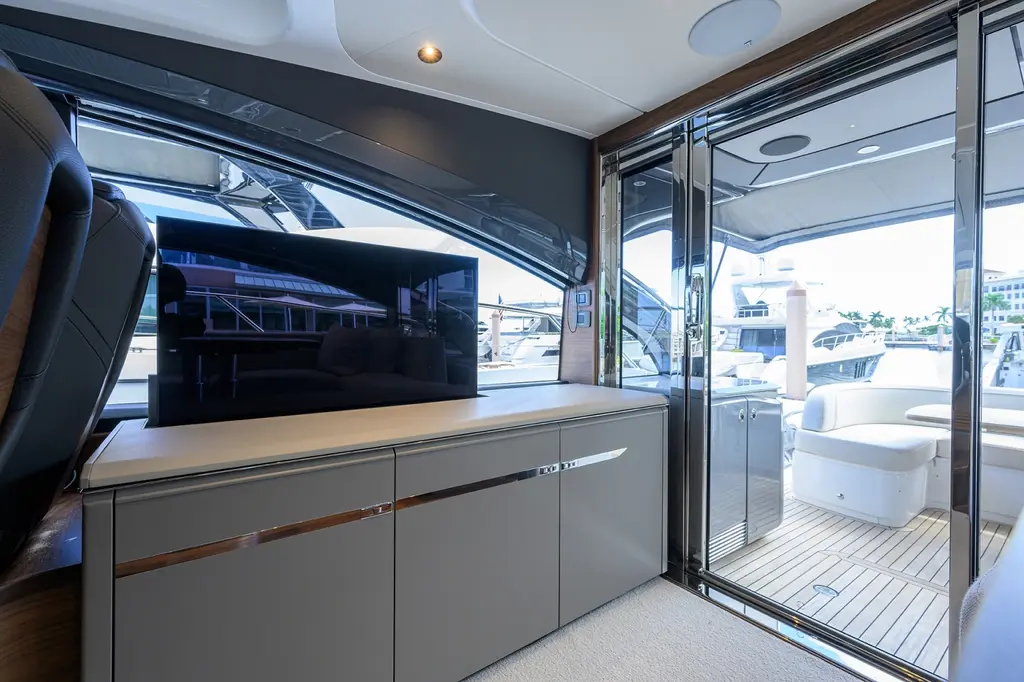 Everlong 2026 Princess V50 Deck Salon Yacht For Sale in Jupiter FL