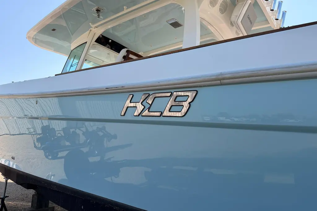 Mo-Jack 2022 HCB 42 Lujo Yacht For Sale in Lake Geneva WI Mo-Jack 2022 HCB 42 Lujo Yacht For Sale in Lake Geneva WI