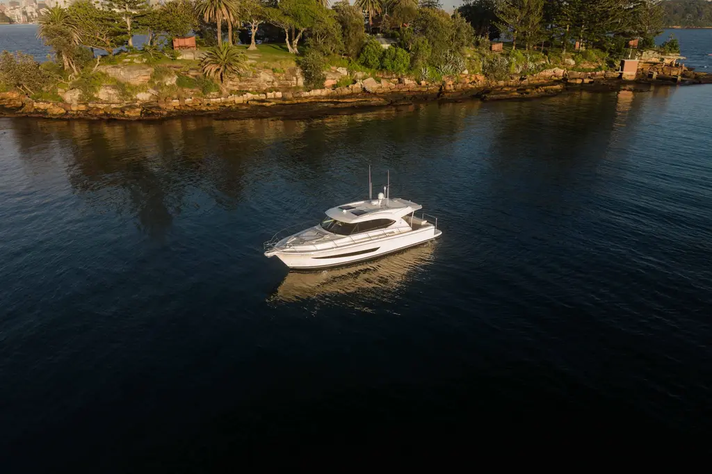PIPER 2022 Riviera 395 SUV Yacht For Sale in Sydney NSW PIPER 2022 Riviera 395 SUV Yacht For Sale in Sydney NSW