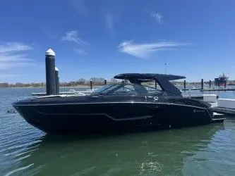 2022 Cruisers Yachts 38 GLS South Beach Yacht For Sale in Quincy MA 2022 Cruisers Yachts 38 GLS South Beach Yacht For Sale in Quincy MA