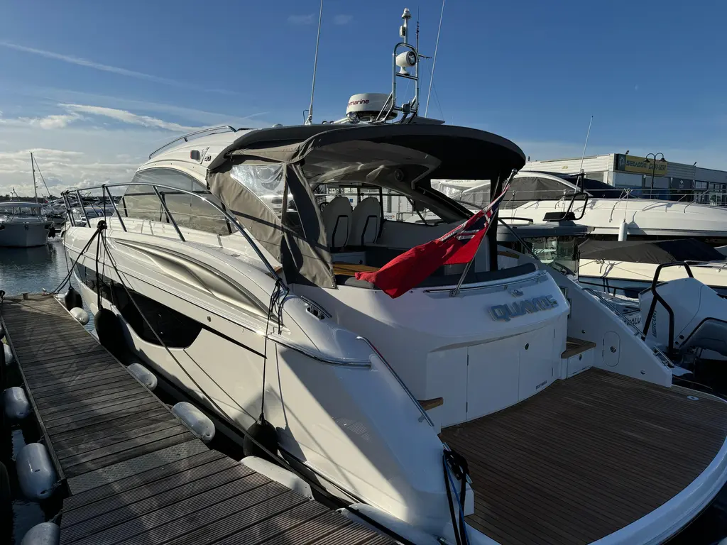 2019 Princess V40 Yacht For Sale in Poole E12 2019 Princess V40 Yacht For Sale in Poole E12