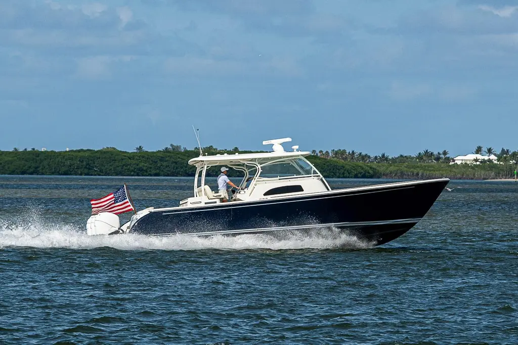TOUCH OF GREY 2019 Hinckley Sport Boat 40 C Yacht For Sale in Stuart FL TOUCH OF GREY 2019 Hinckley Sport Boat 40 C Yacht For Sale in Stuart FL