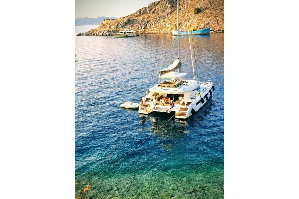  2022 Lagoon 50 Yacht For Sale in Athens 
