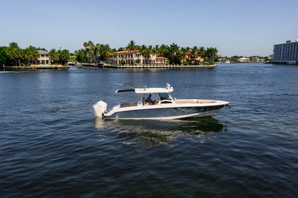 Blue Sky 2024 Boston Whaler 380 Outrage Yacht For Sale in Ft Lauderdale FL Blue Sky 2024 Boston Whaler 380 Outrage Yacht For Sale in Ft Lauderdale FL