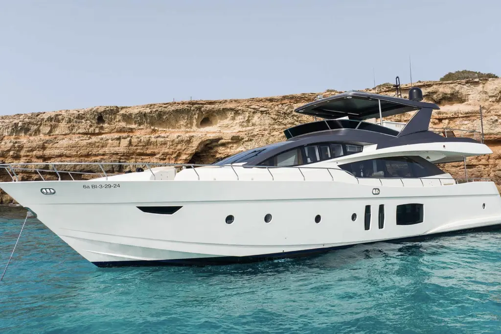 2008 Astondoa 76 GLX | 23m 2008 Astondoa 76 GLX Yacht For Sale in Alicante ES-A 2008 Astondoa 76 GLX | 23m 2008 Astondoa 76 GLX Yacht For Sale in Alicante ES-A