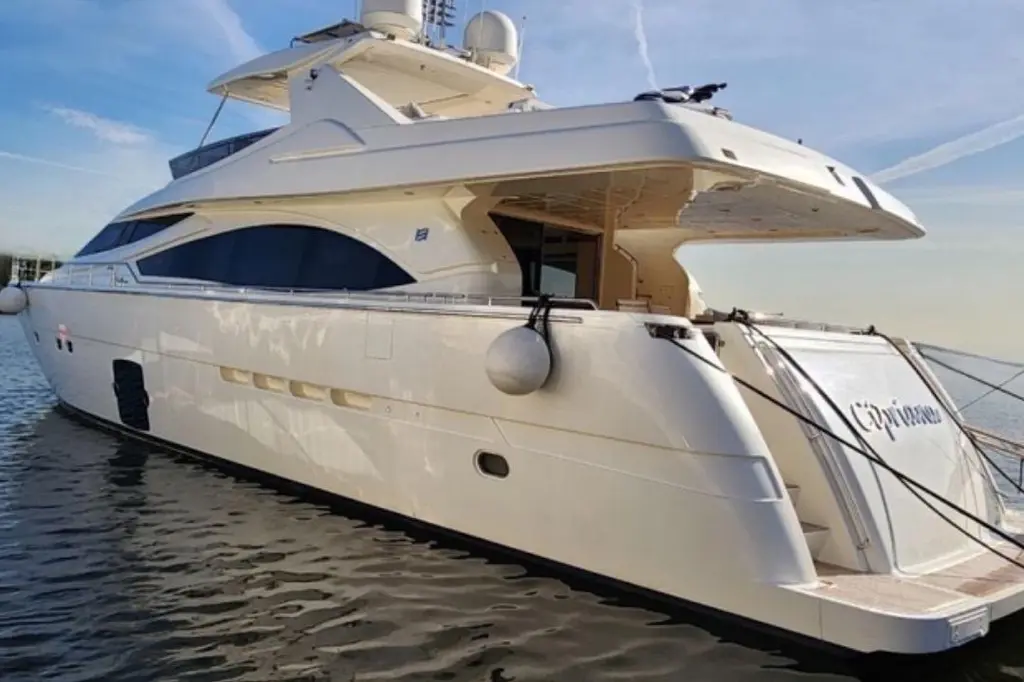 Ferretti 830 (2010) 2010 Ferretti Yachts 830 Yacht For Sale in Istanbul Ferretti 830 (2010) 2010 Ferretti Yachts 830 Yacht For Sale in Istanbul