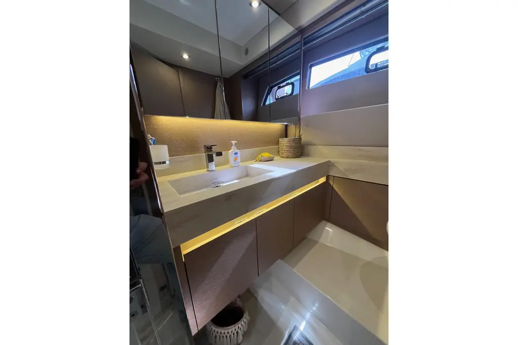  2018 Prestige 520 Yacht For Sale in Monte Argentario IT-GR