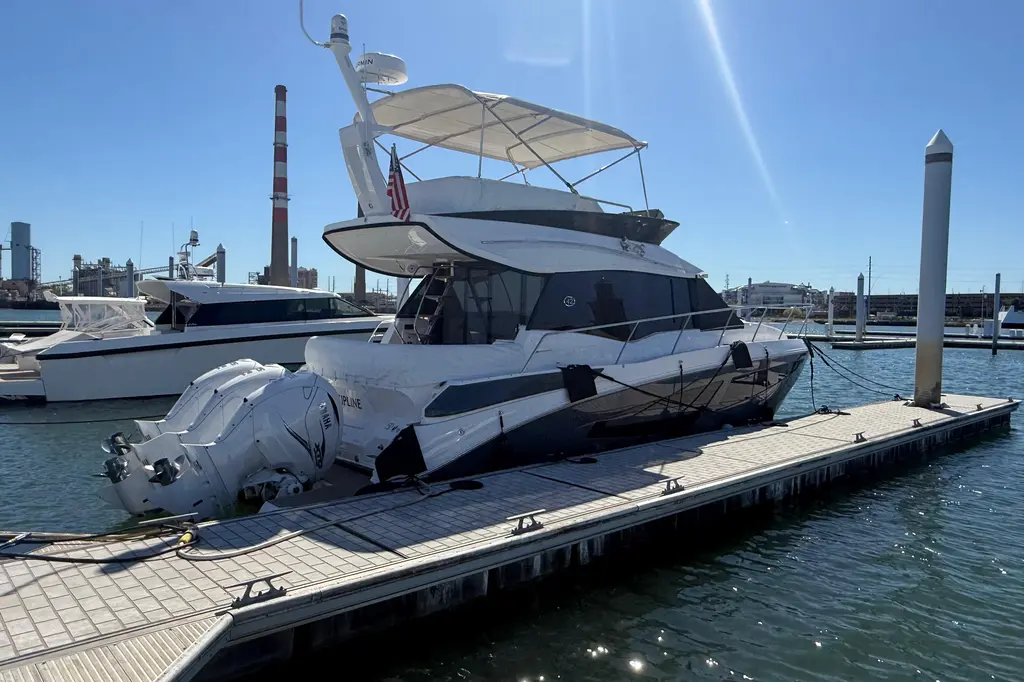 2022 Regal 42 FXO Yacht For Sale in Bridgeport CT 2022 Regal 42 FXO Yacht For Sale in Bridgeport CT