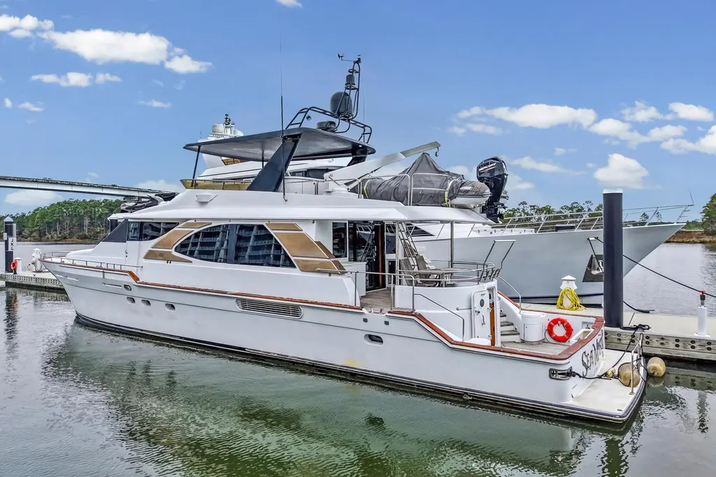 2004 Queenship 76 Baretta Yacht For Sale in Orange Beach AL 2004 Queenship 76 Baretta Yacht For Sale in Orange Beach AL
