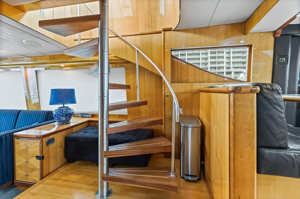 2004 Queenship 76 Baretta Yacht For Sale in Orange Beach AL 2004 Queenship 76 Baretta Yacht For Sale in Orange Beach AL