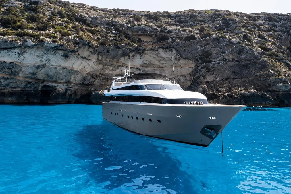 1995 Mondomarine 120 Yacht For Sale in Barcelona ES-B 1995 Mondomarine 120 Yacht For Sale in Barcelona ES-B