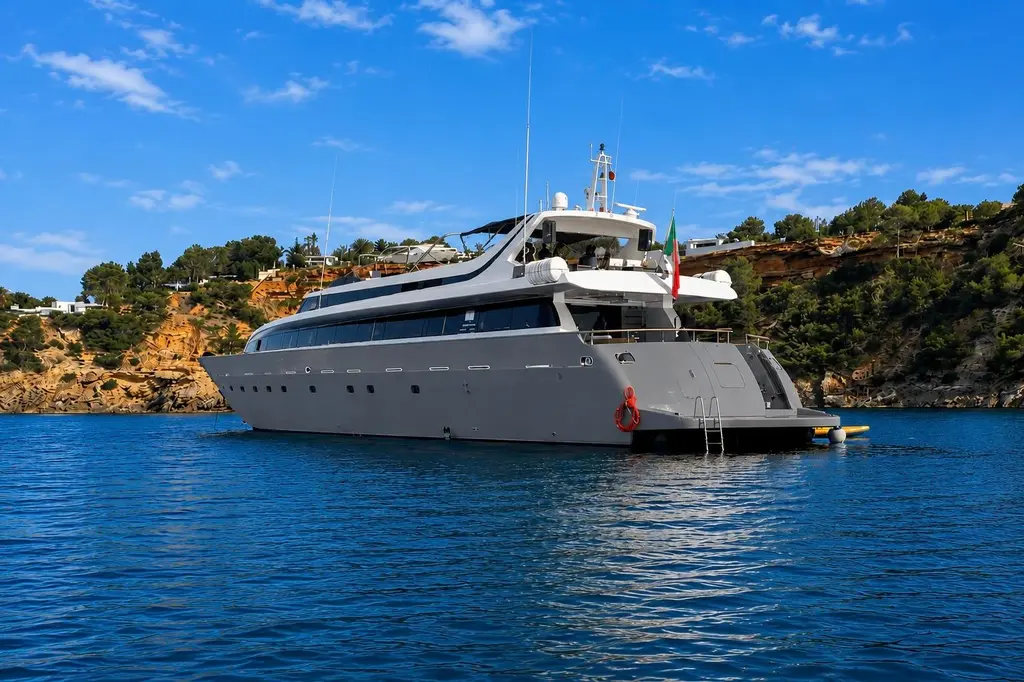 1995 Mondomarine 120 Yacht For Sale in Barcelona ES-B 1995 Mondomarine 120 Yacht For Sale in Barcelona ES-B