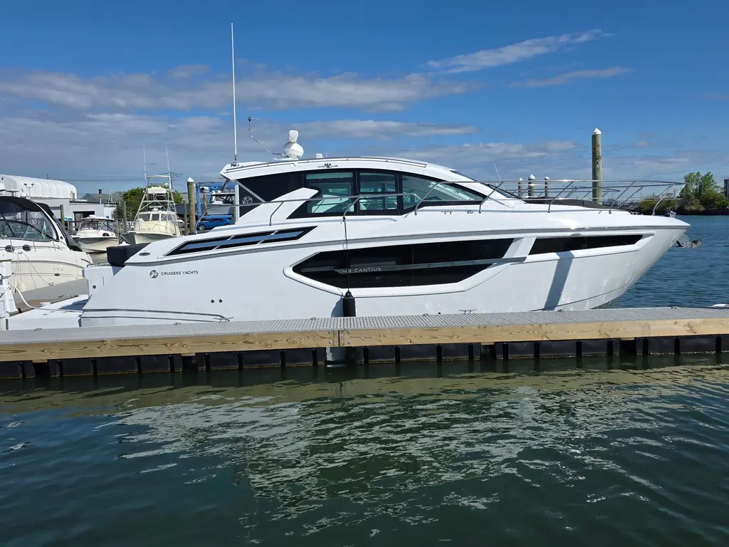 2024 cruisers yachts 42 cantius freeport new york for sale