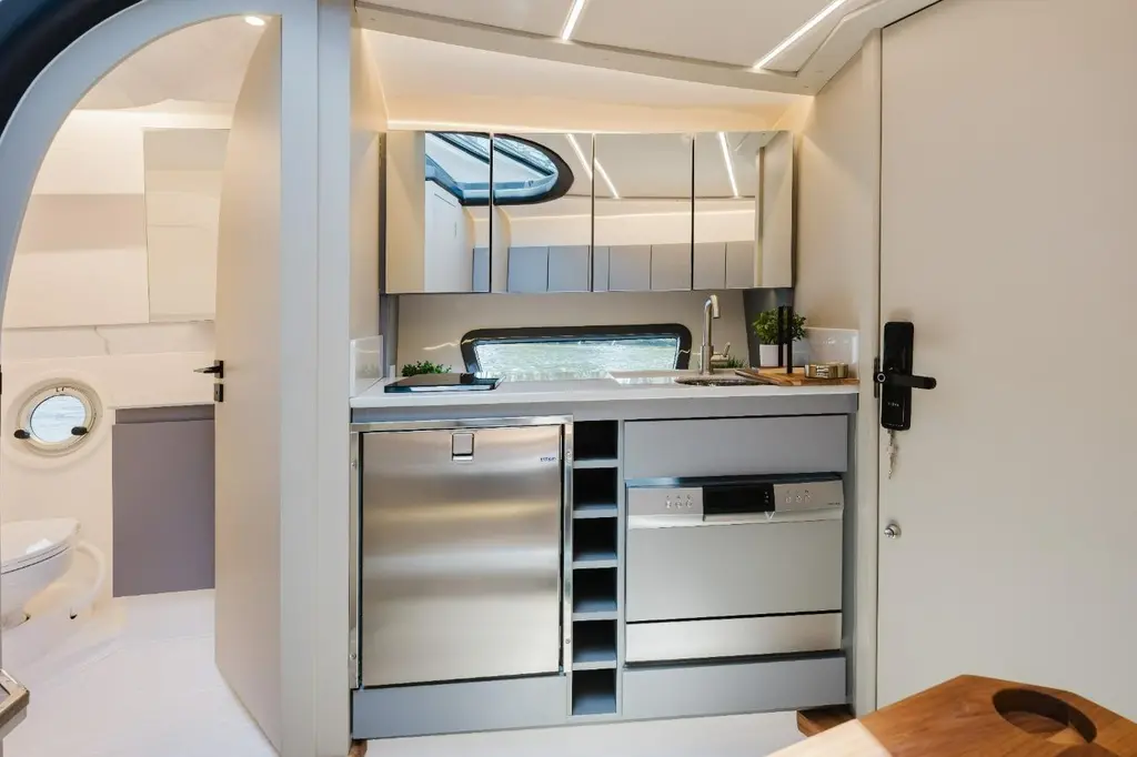 Hanover 415 Ultimate Luxury 2027 415 Yacht For Sale in Fort Lauderdale FL Hanover 415 Ultimate Luxury 2027 415 Yacht For Sale in Fort Lauderdale FL