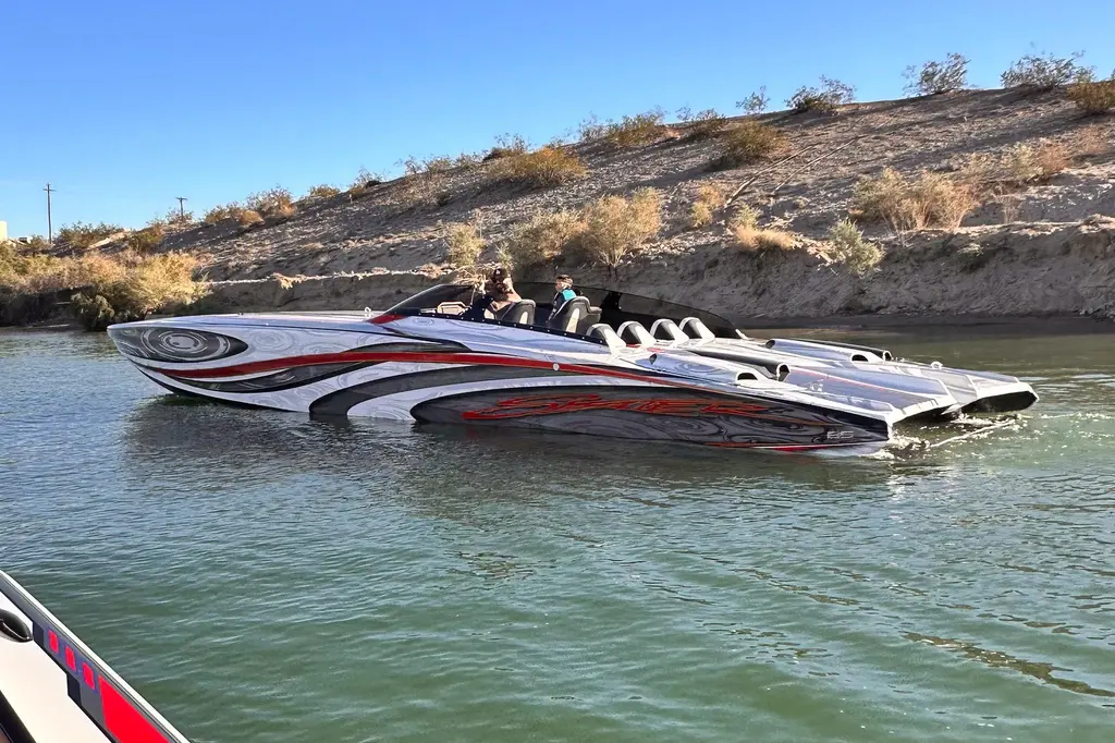 2009 Skater 388 Yacht For Sale in Springtown TX 2009 Skater 388 Yacht For Sale in Springtown TX