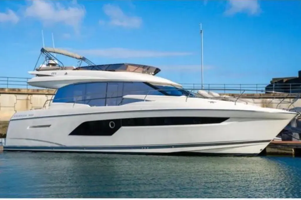 2023 prestige 520 le lavandou 83 for sale
