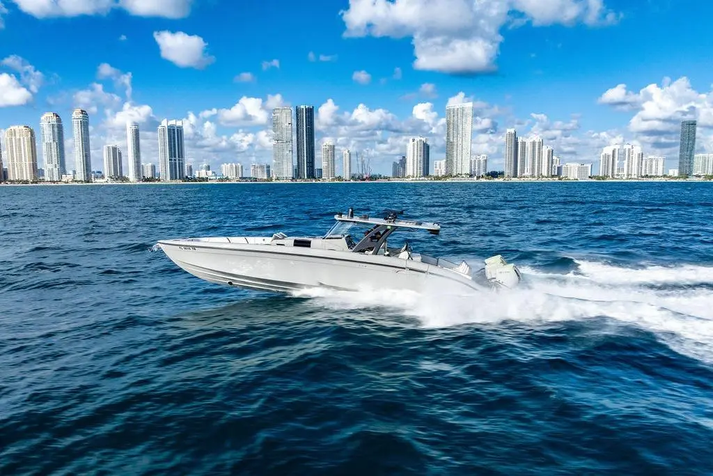 TRIGGER 2022 Midnight Express 43 Solstice Yacht For Sale in Miami Beach FL TRIGGER 2022 Midnight Express 43 Solstice Yacht For Sale in Miami Beach FL